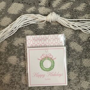 Holiday Greeting Cards with Green Wreath Design